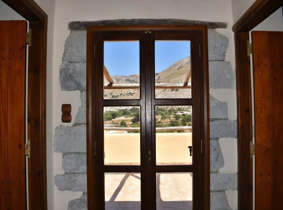 Traditional Villa With Pool In Sfakia Imbros Екстериор снимка
