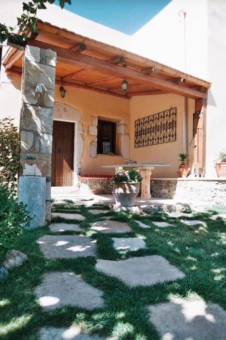 Traditional Villa With Pool In Sfakia Imbros Екстериор снимка