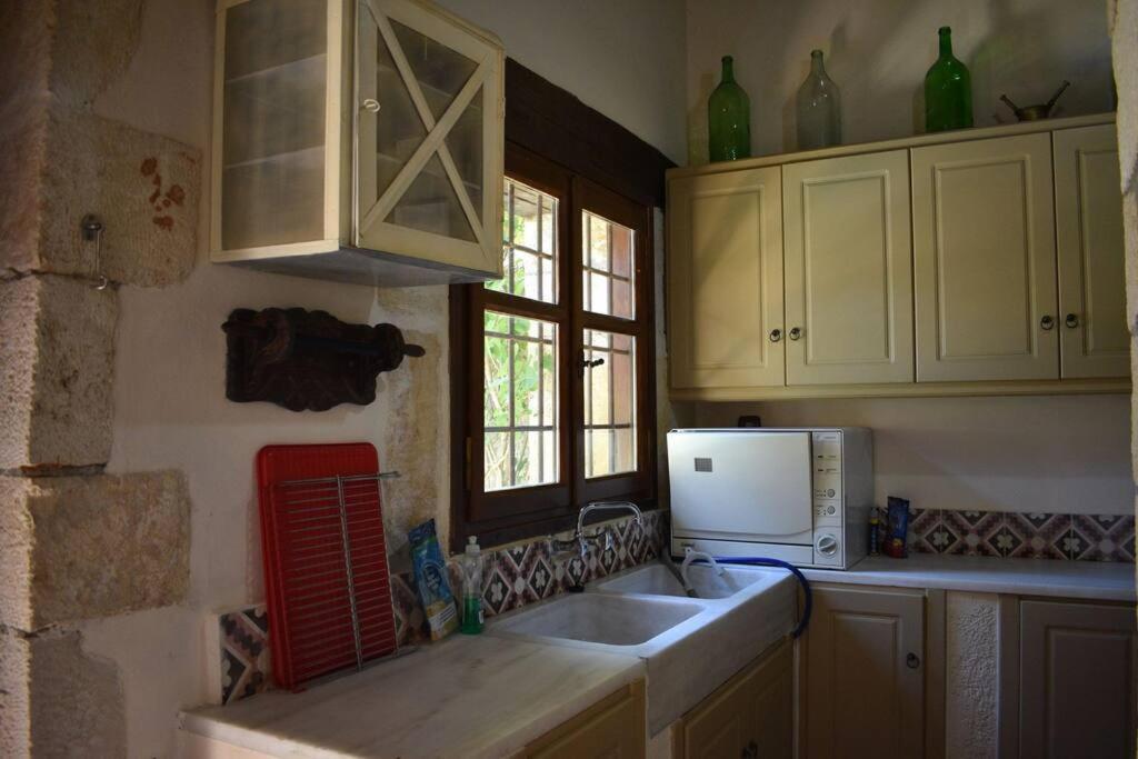 Traditional Villa With Pool In Sfakia Imbros Екстериор снимка