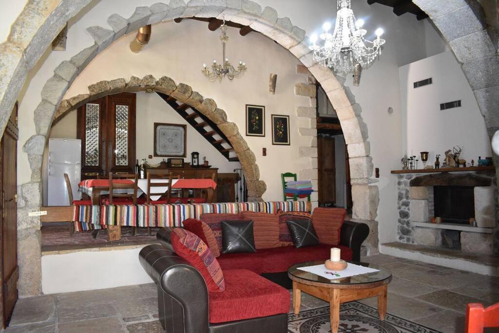 Traditional Villa With Pool In Sfakia Imbros Екстериор снимка